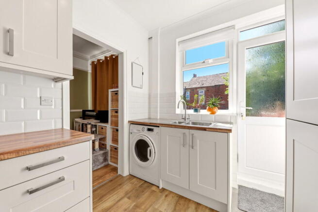 3 bed Terraced for sale Image 8