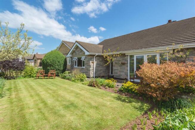 5 Park Avenue, Brecon-14.jpg