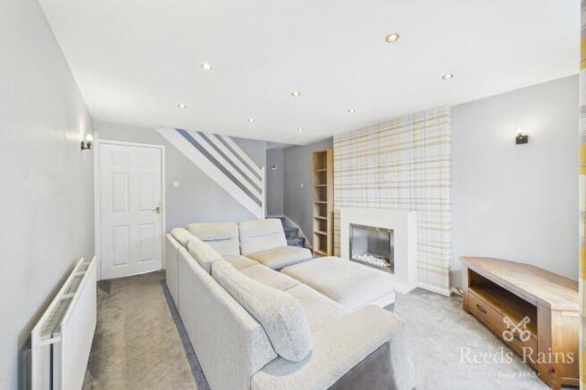 2 bed End of Terrace to rent Image 4