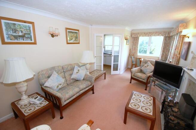 Living/dining room