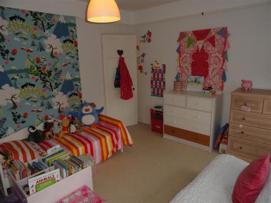ADDITIONAL PHOTO OF BEDROOM 2