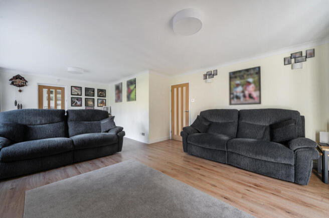 1415015-7-6992efb...