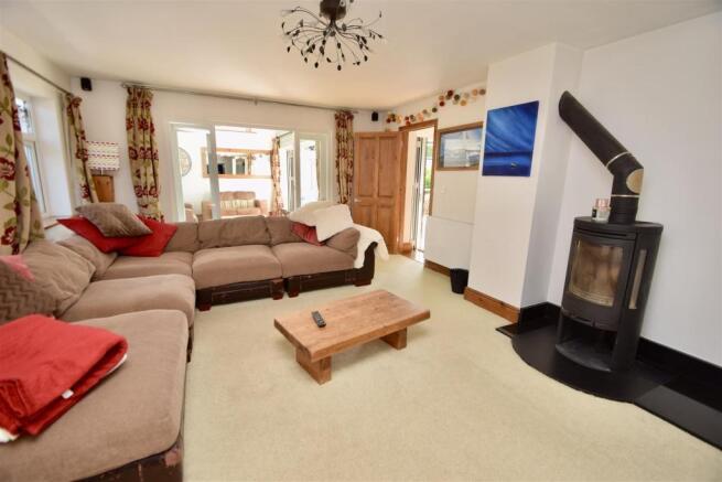 SITTING ROOM