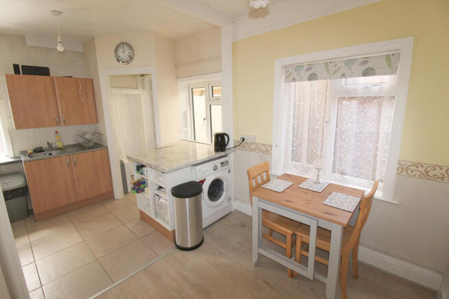 KITCHEN/LIVING/DI...