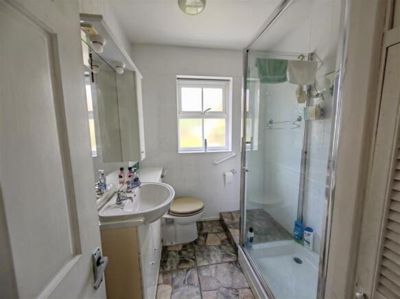 Ground floor bathroom