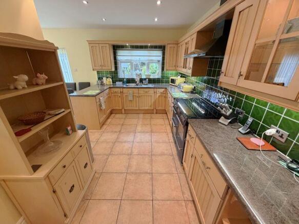 Family Dining Kitchen