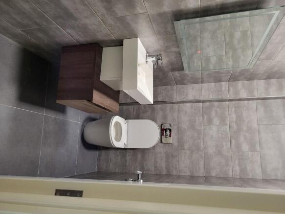 1 bed Apartment to rent Image 8