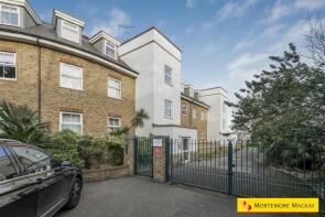 Flat 3, 8 Warne Court, Village Road, Enfield EN1 2FD
