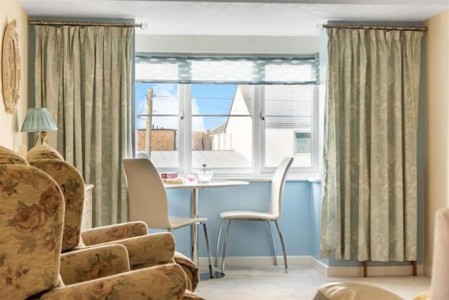 Lounge / Dining Room