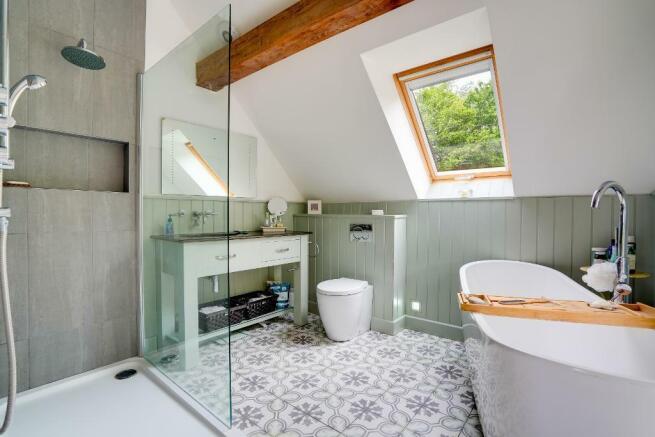 Bath & walk-in shower (Bedroom 1)