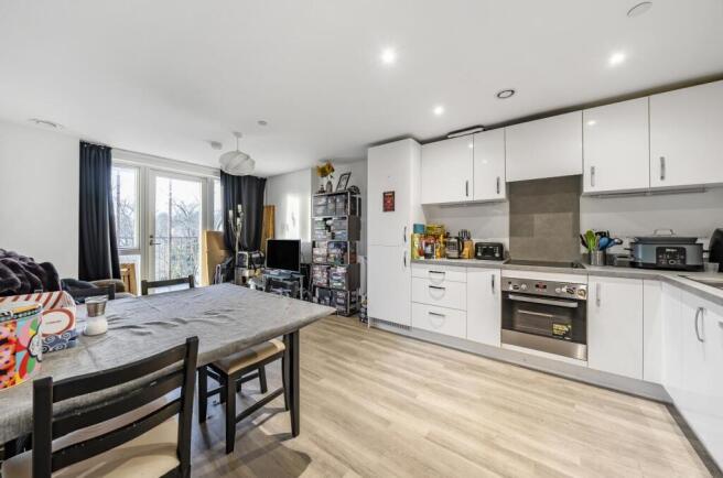 Kitchen / Reception