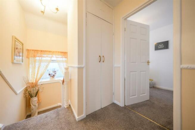 FIRST FLOOR LANDING