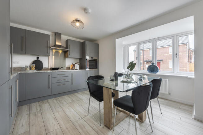 3 bed Semi-Detached for sale Image 3