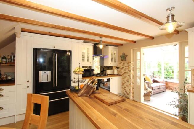 Kitchen4.JPG