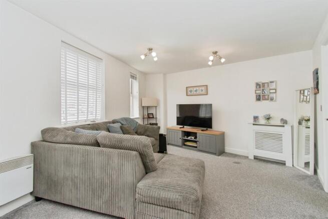 2 bed Apartment for sale Image 9