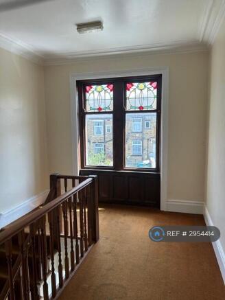 Studio to rent Image 5