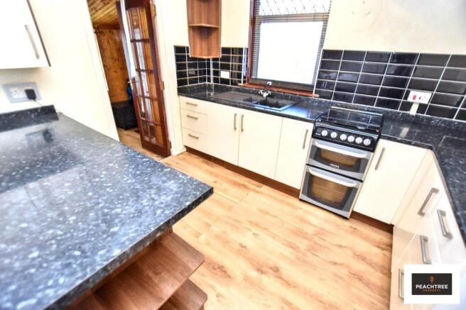 Paisley Road, Renfrew, Renfrewshire photo 3