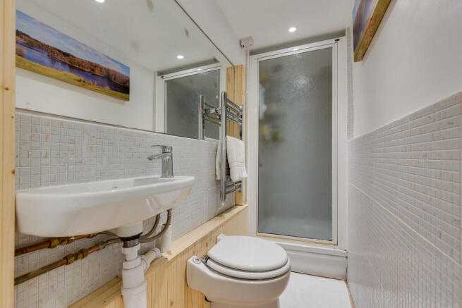 Owners Shower Roo...