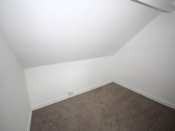 Bedroom 2 (2)