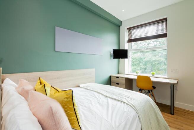 7 bed Flat to rent Image 12