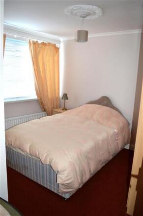 BEDROOM 2