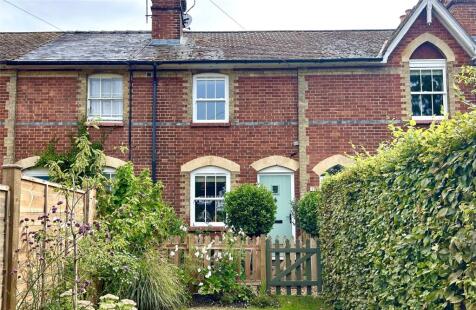 Lawnsmead, Wonersh, Guildford, Surrey, GU5