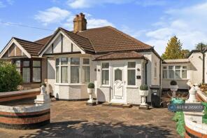 4, Lime Grove, Hainault, Ilford IG6 3DR