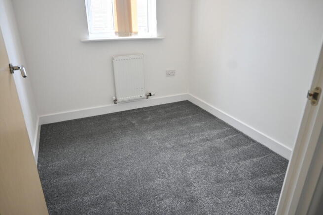 2 bed Apartment to rent Image 7