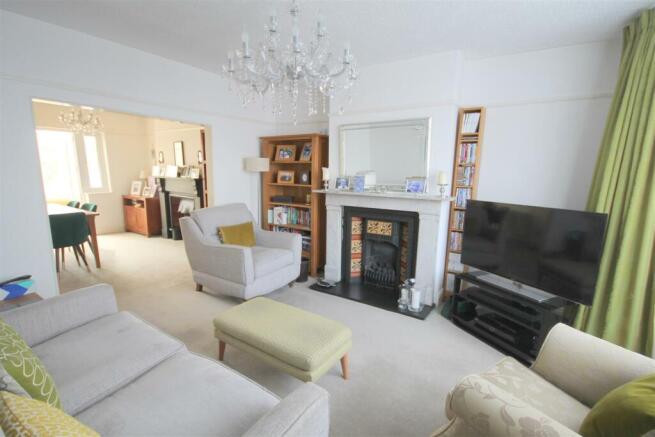 Sitting Room 2.JPG