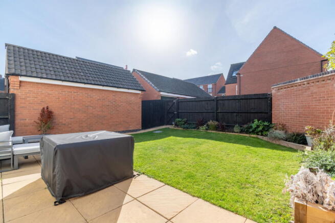Bantry Close, Market Harborough, LE16 9HJ photo 3
