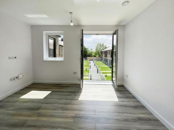 1 bed Apartment to rent Image 9