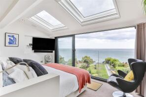 140, Alumhurst Road, Bournemouth BH4 8HW