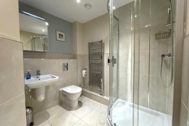 2 bed Apartment for sale Image 7