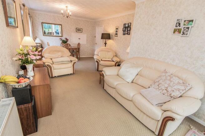 Lounge / Dining Room