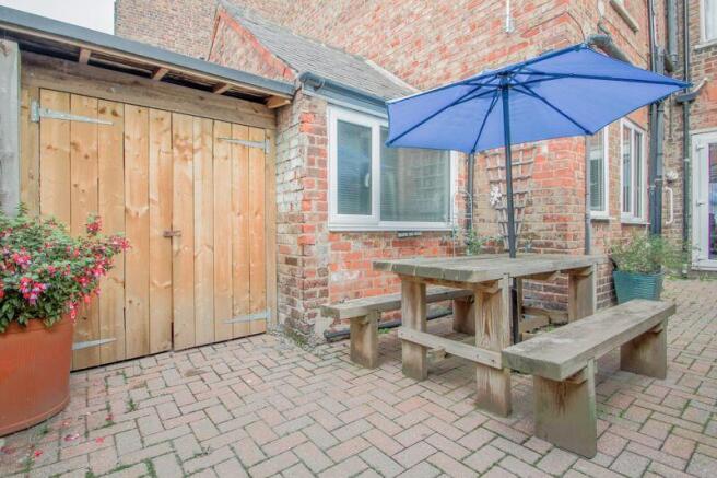 6 bed Terraced for sale Image 10