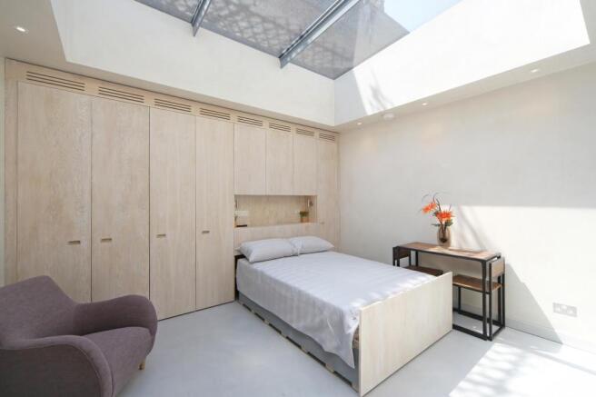 Studio Room
