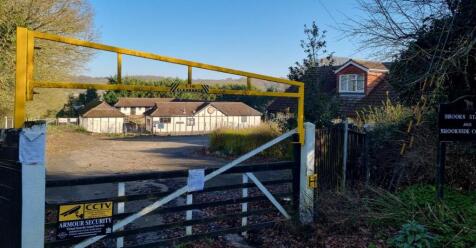 Brookside Cottage, Hilltop Avenue, Benfleet, Essex, SS7 1PH