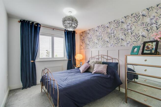 4 bed Detached for sale Image 12