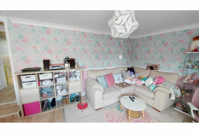 Lounge / Kitchen