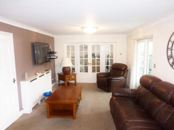 Lounge 2