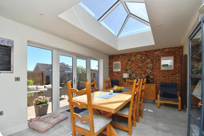 4 bed Detached for sale Image 6