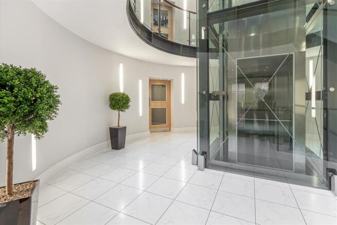 Hallway-3.jpg
