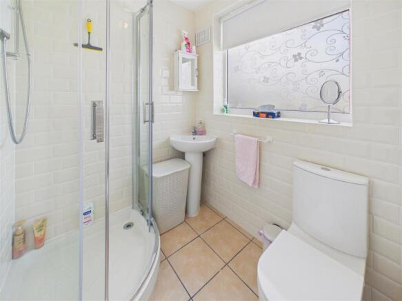2 bed Semi-Detached Bungalow for sale Image 11