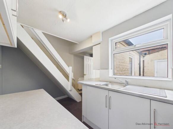 2 bed Terraced for sale Image 8