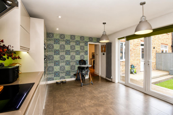 3 bed Semi-Detached for sale Image 12