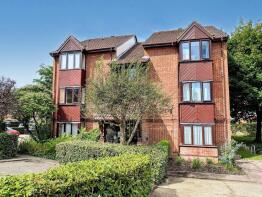 14, Wallis Way, Horsham RH13 6SS