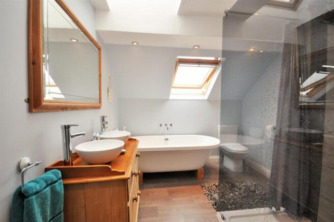 HOUSE BATHROOM