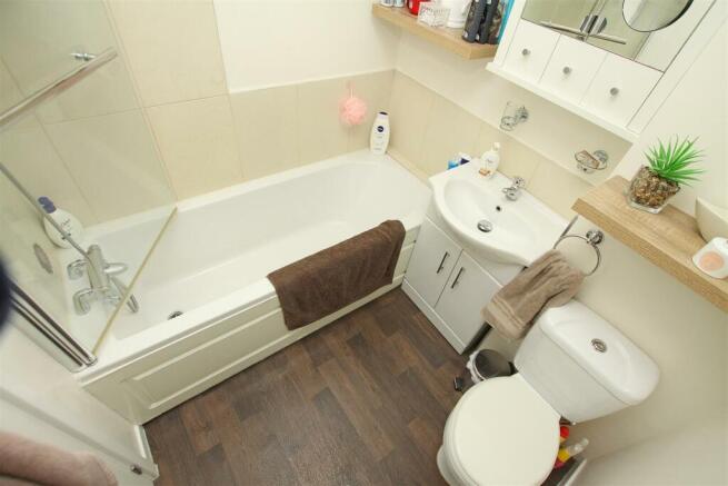 Bathroom.jpg