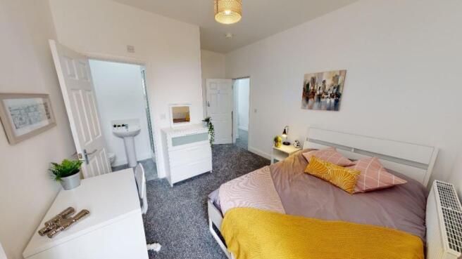 5 bed Terraced for sale Image 9