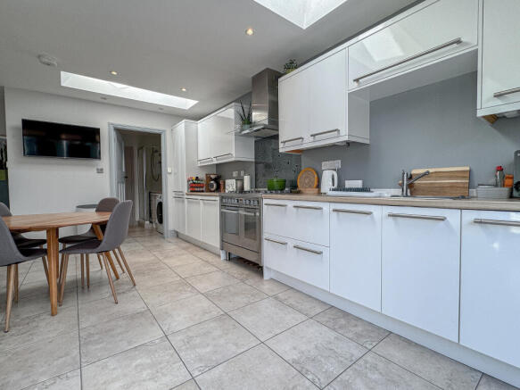 Kitchen (3)
